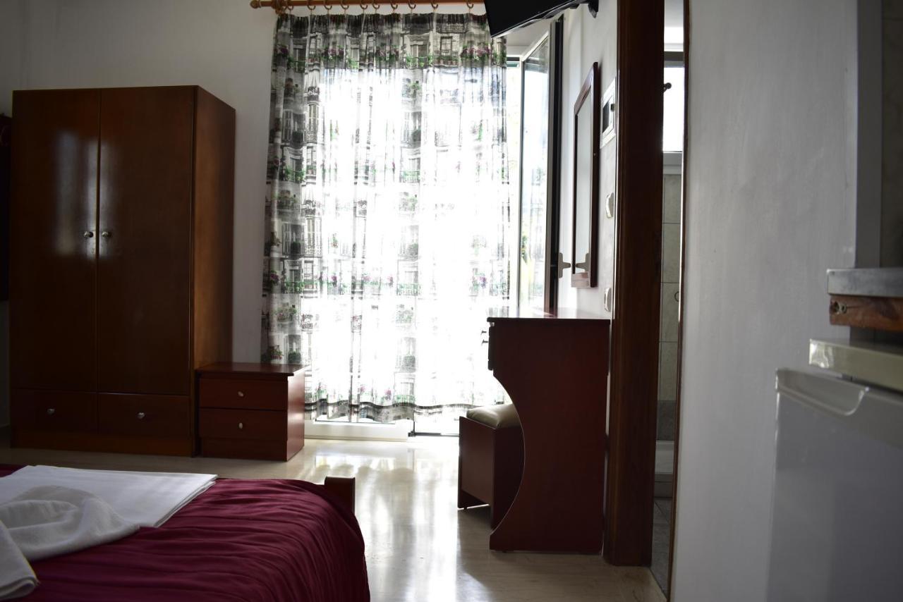 Michalis Place Apartments Василики Екстериор снимка