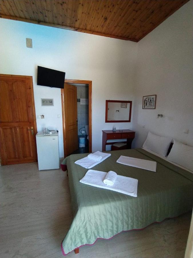 Michalis Place Apartments Василики Екстериор снимка