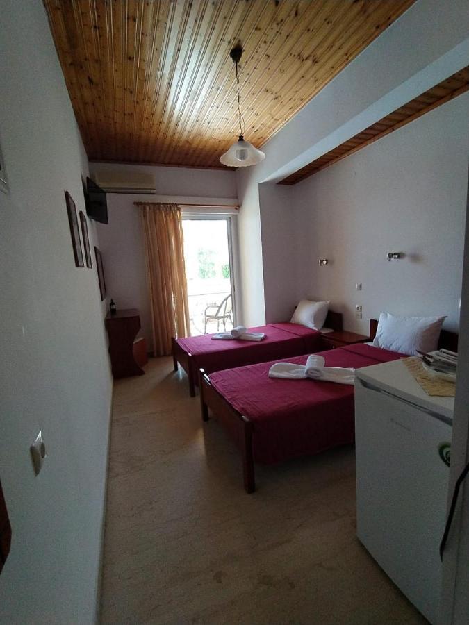 Michalis Place Apartments Василики Екстериор снимка