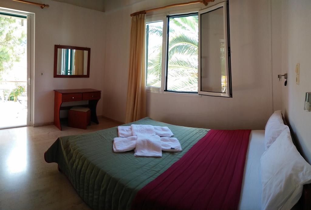 Michalis Place Apartments Василики Екстериор снимка
